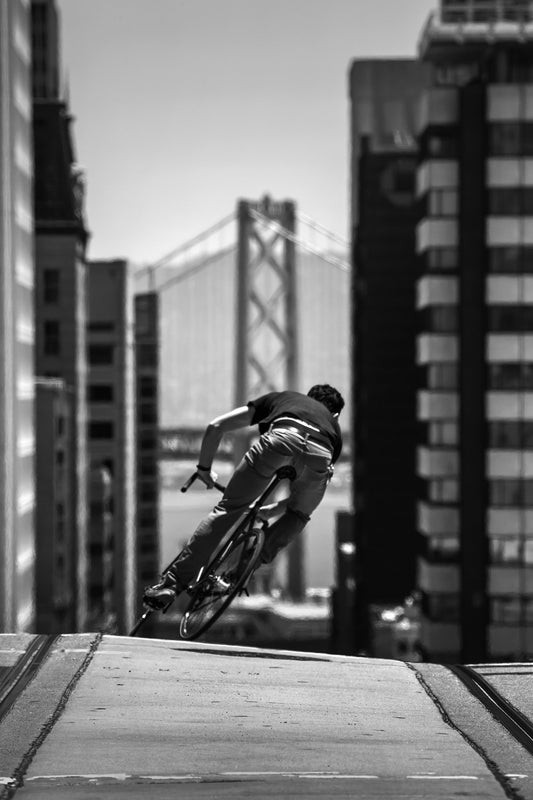 DYLAN DROPPING IN