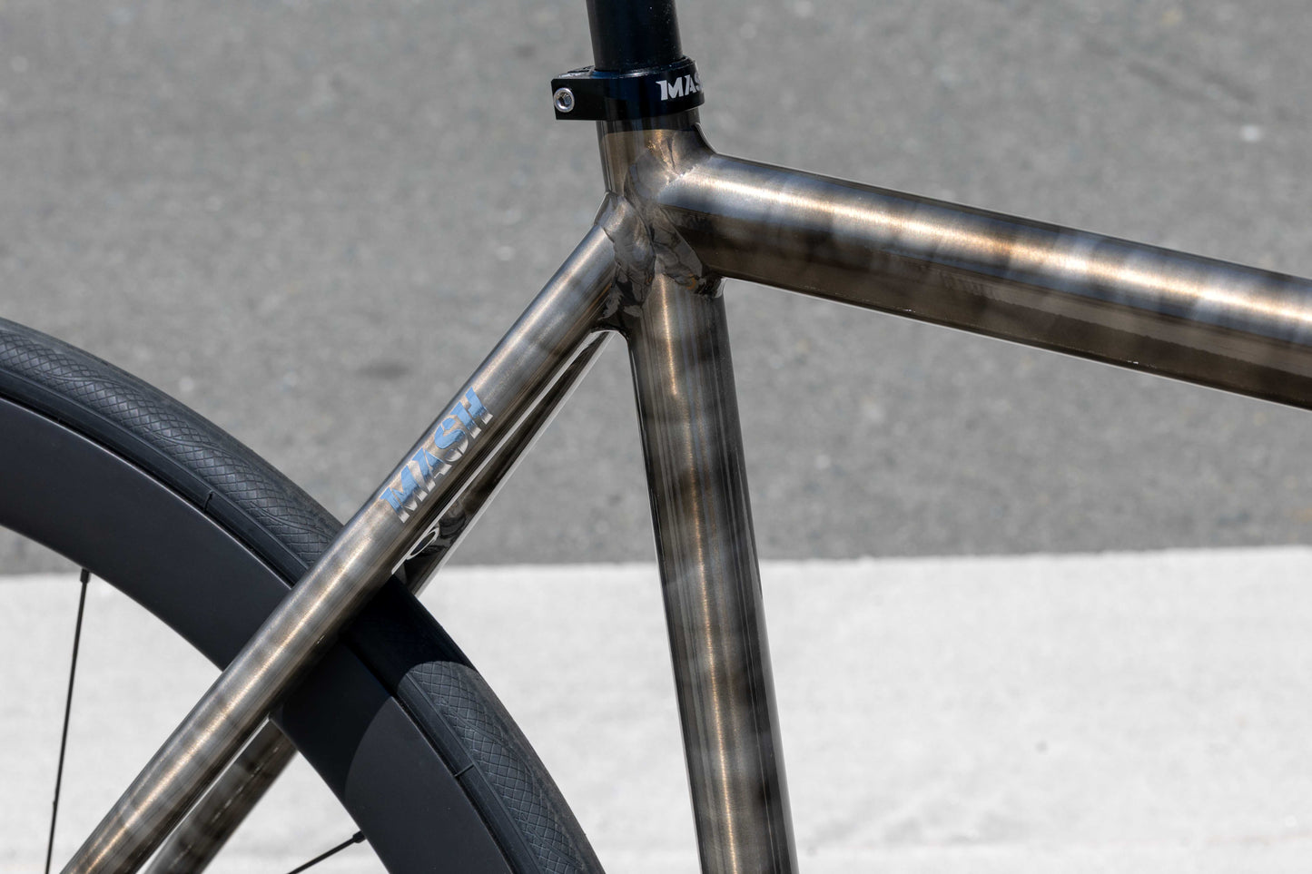 MASH AC-4 Frameset Smoke Tint
