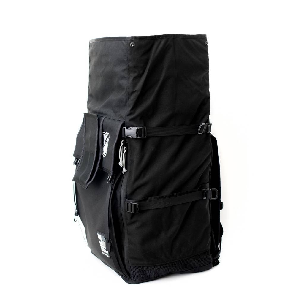 ILE X MASH XL Roll Top Backpack Black