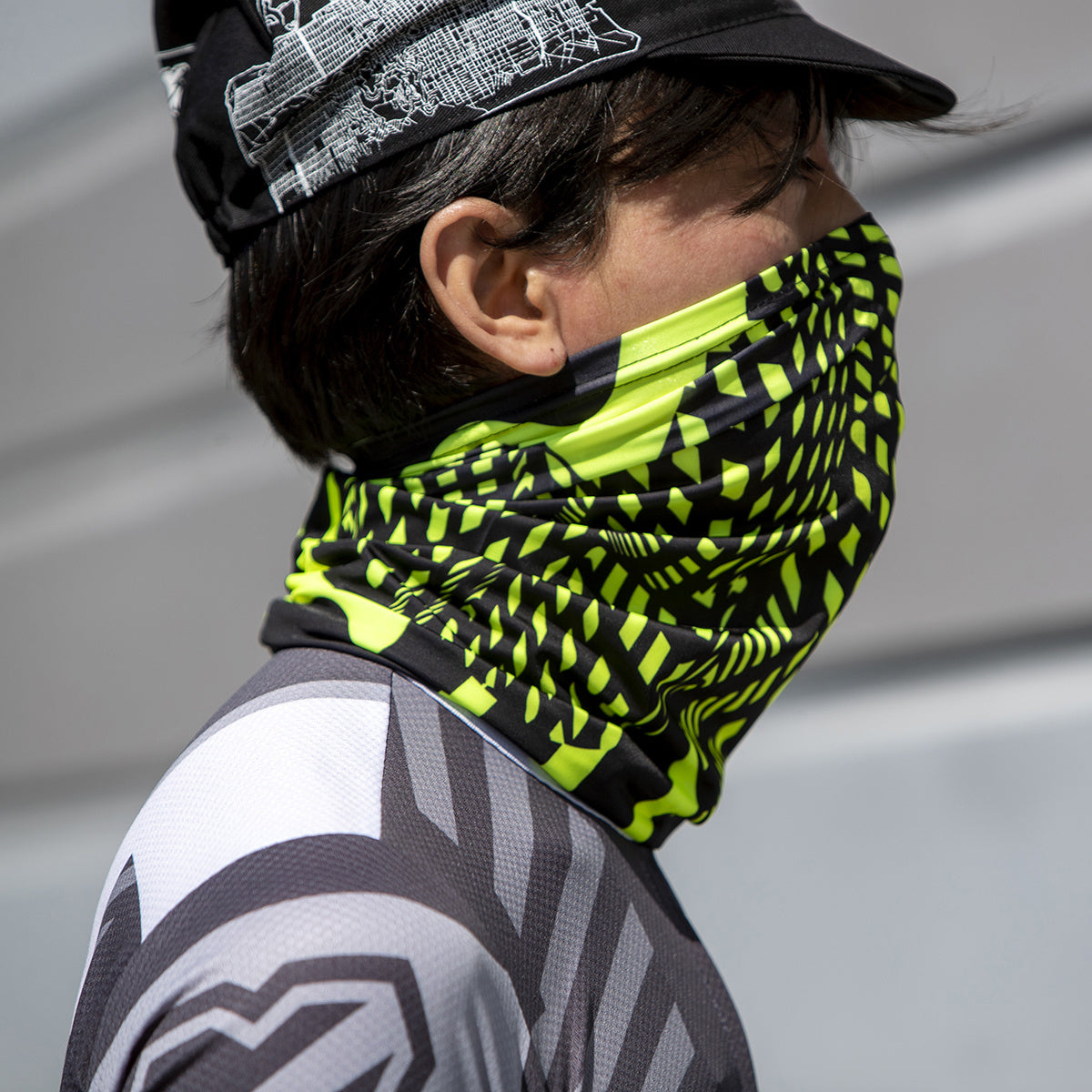 MASH Noise Gaiter Hyper Yellow