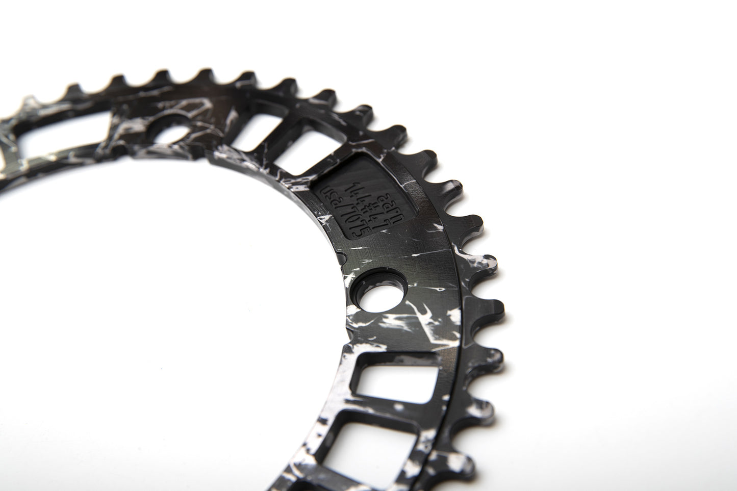 MASH X 44RN Track Ring Black Smoke