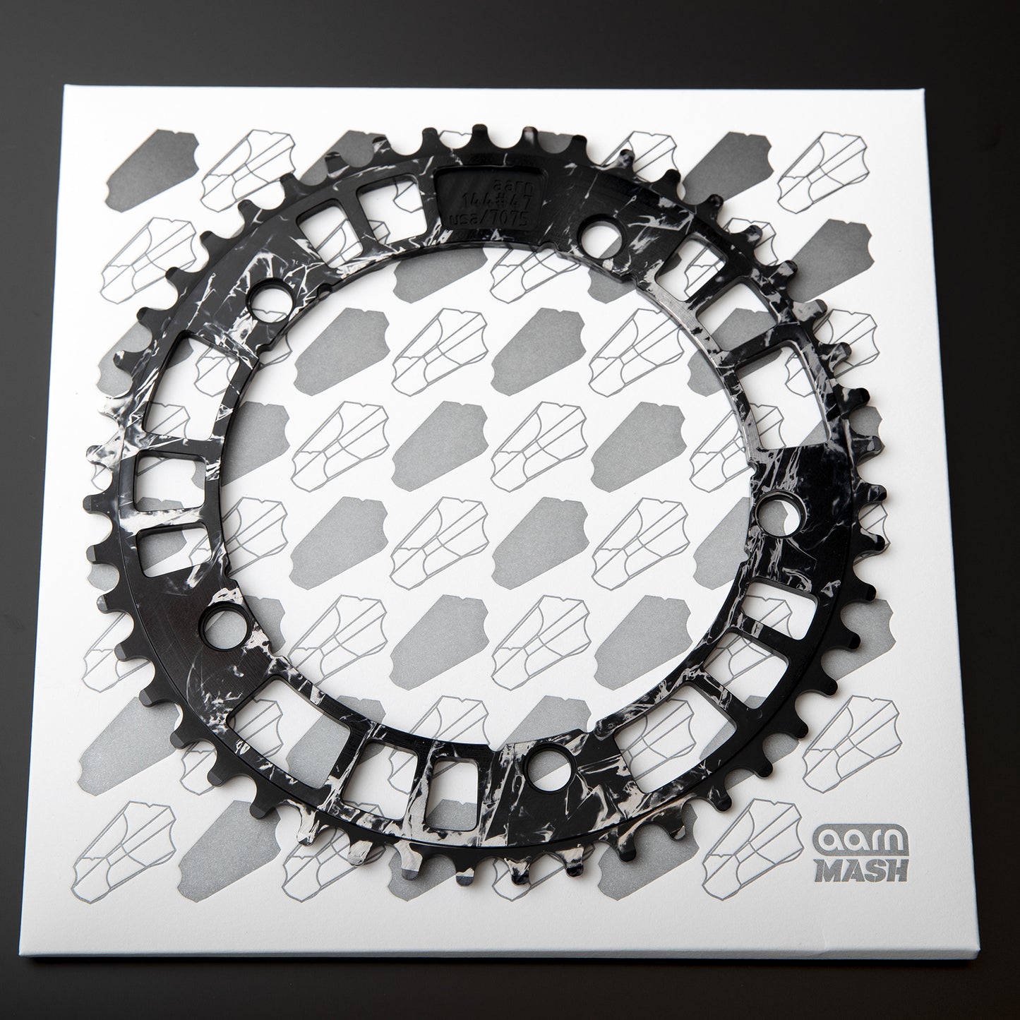 MASH X 44RN Track Ring Black Smoke