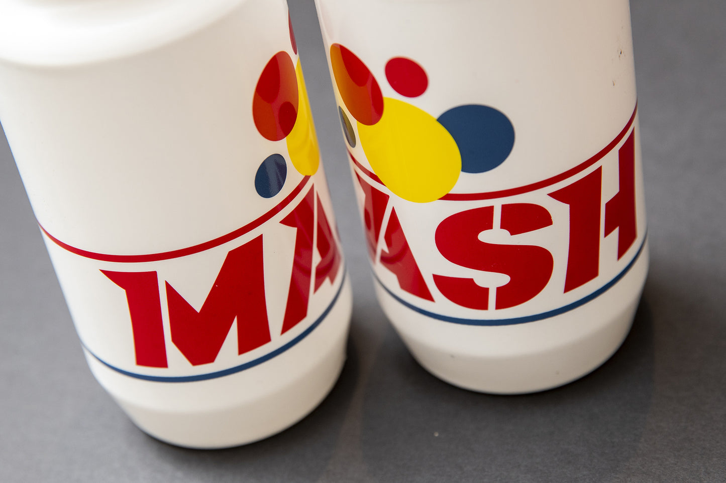 MASH Wonder 22oz Purist Bottle White