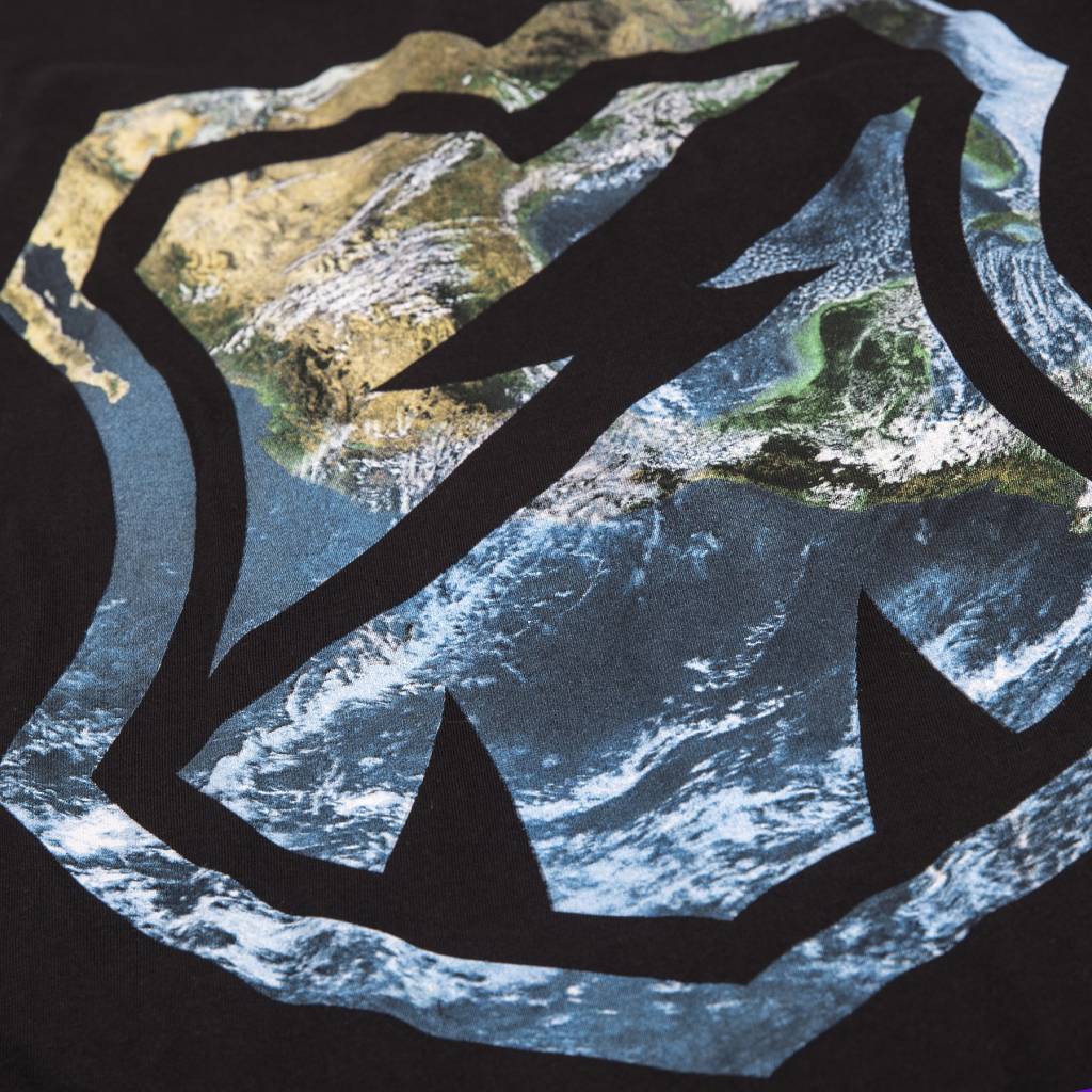 Earth Shirt Black
