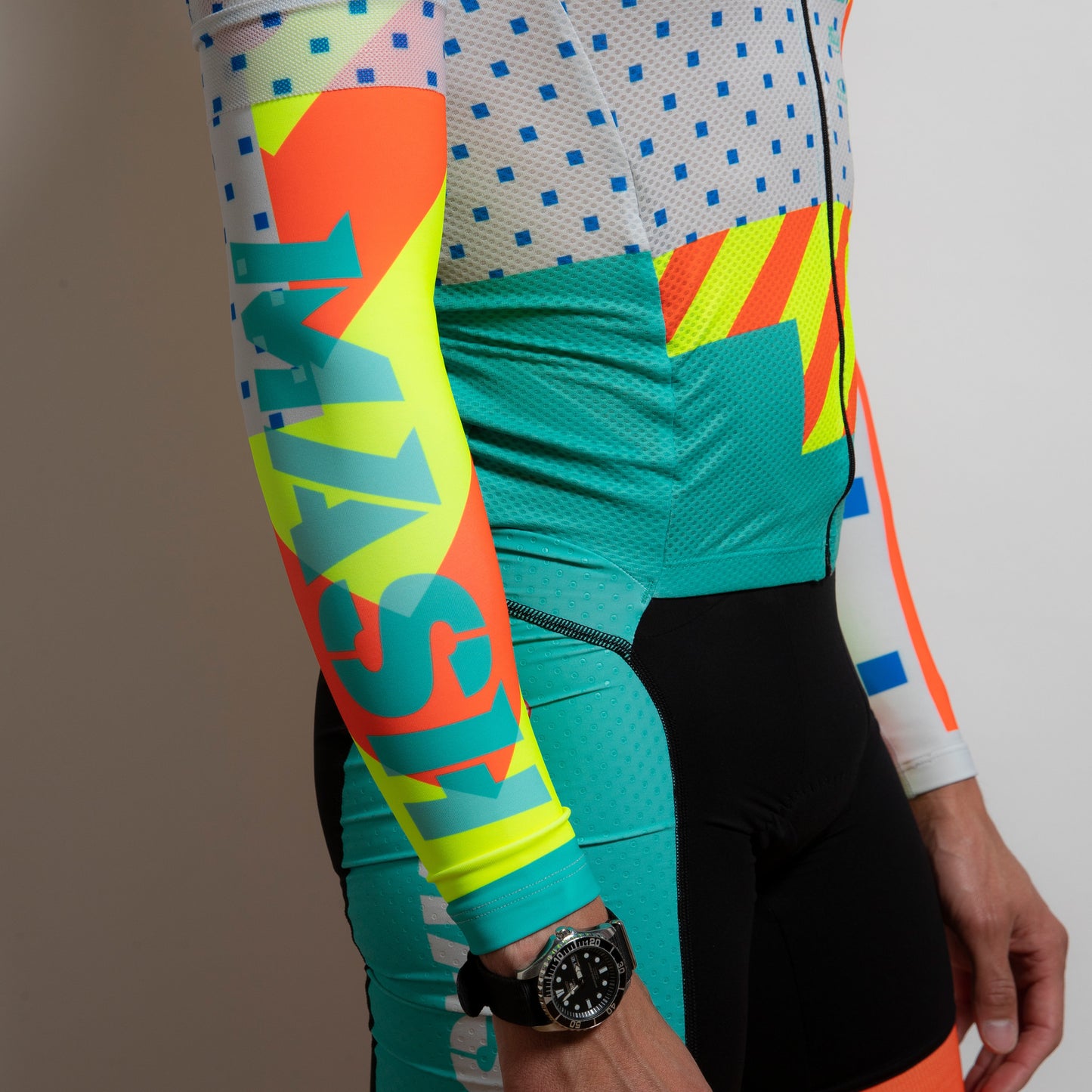 MASH ALERT 2 Arm Warmers