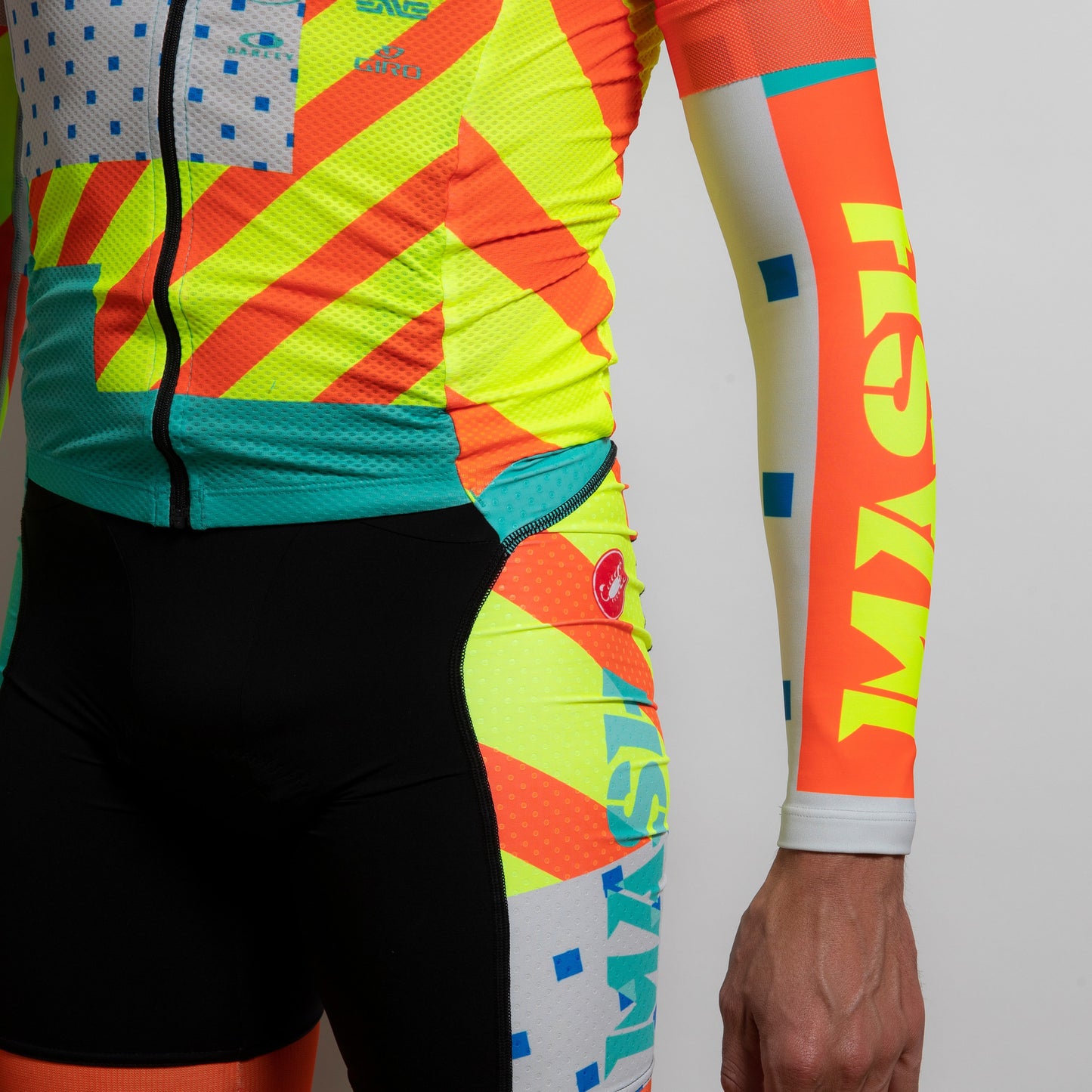 MASH ALERT 2 Arm Warmers