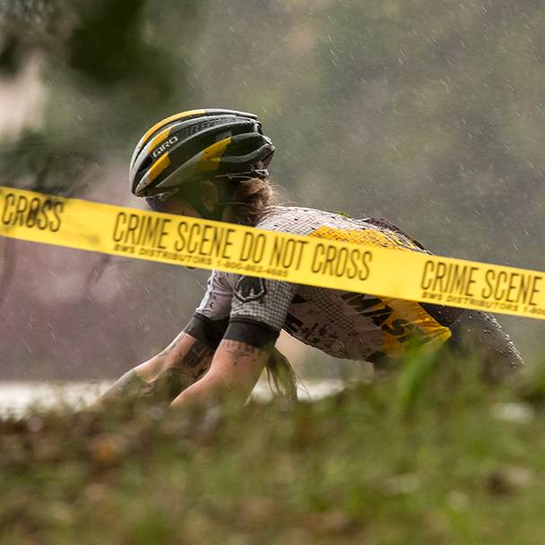 GIRO SYNTHE MASH GRID MEDIUM