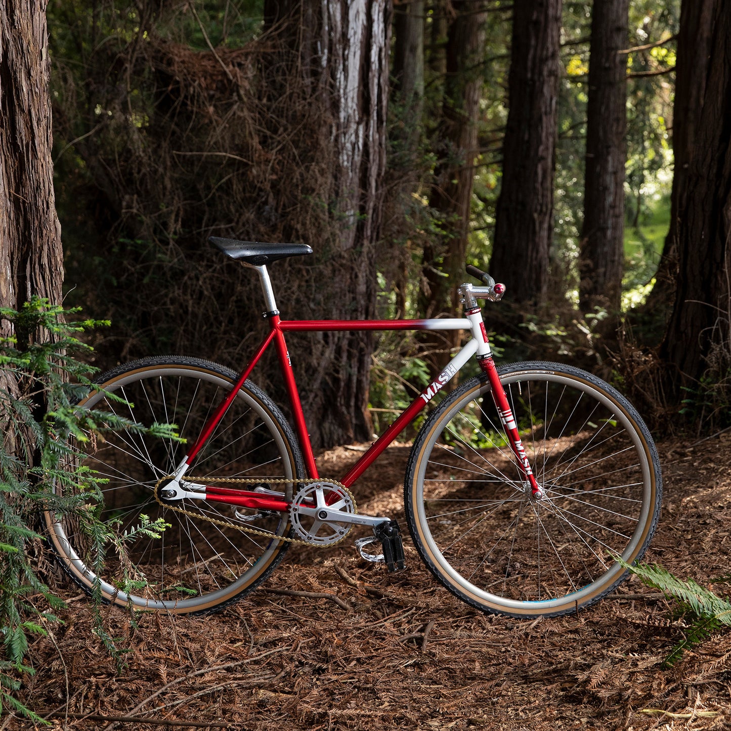 MASH Steel Frameset Red/White