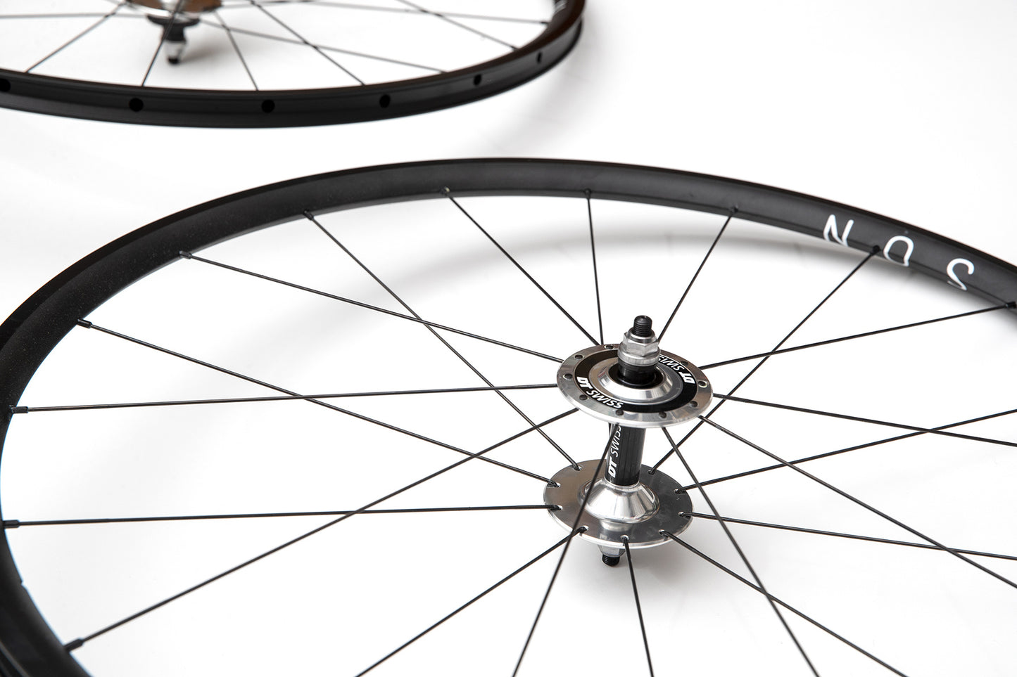 DT Swiss 20H/24H Track Archetype Wheelset