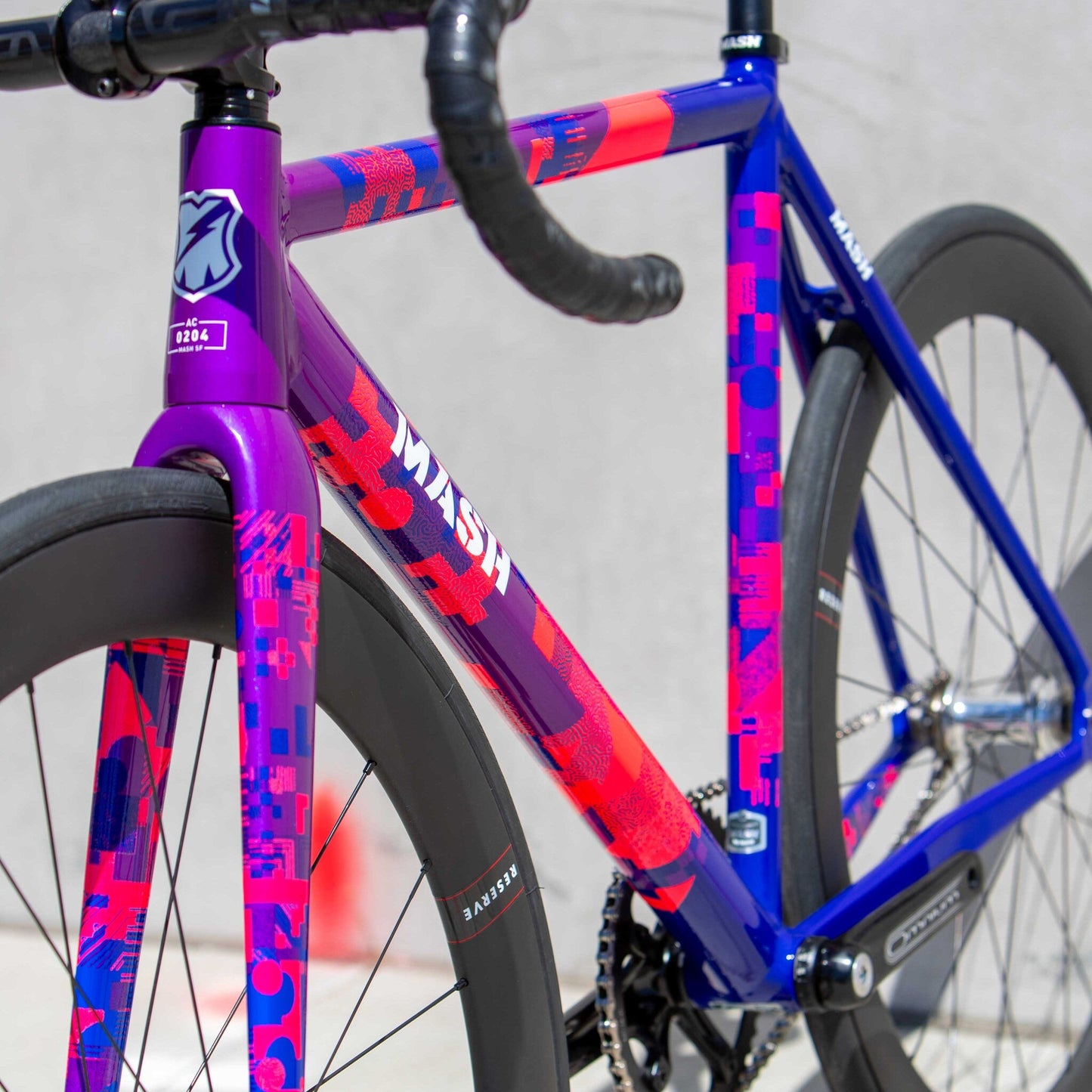 MASH AC-4 Frameset Blacklight