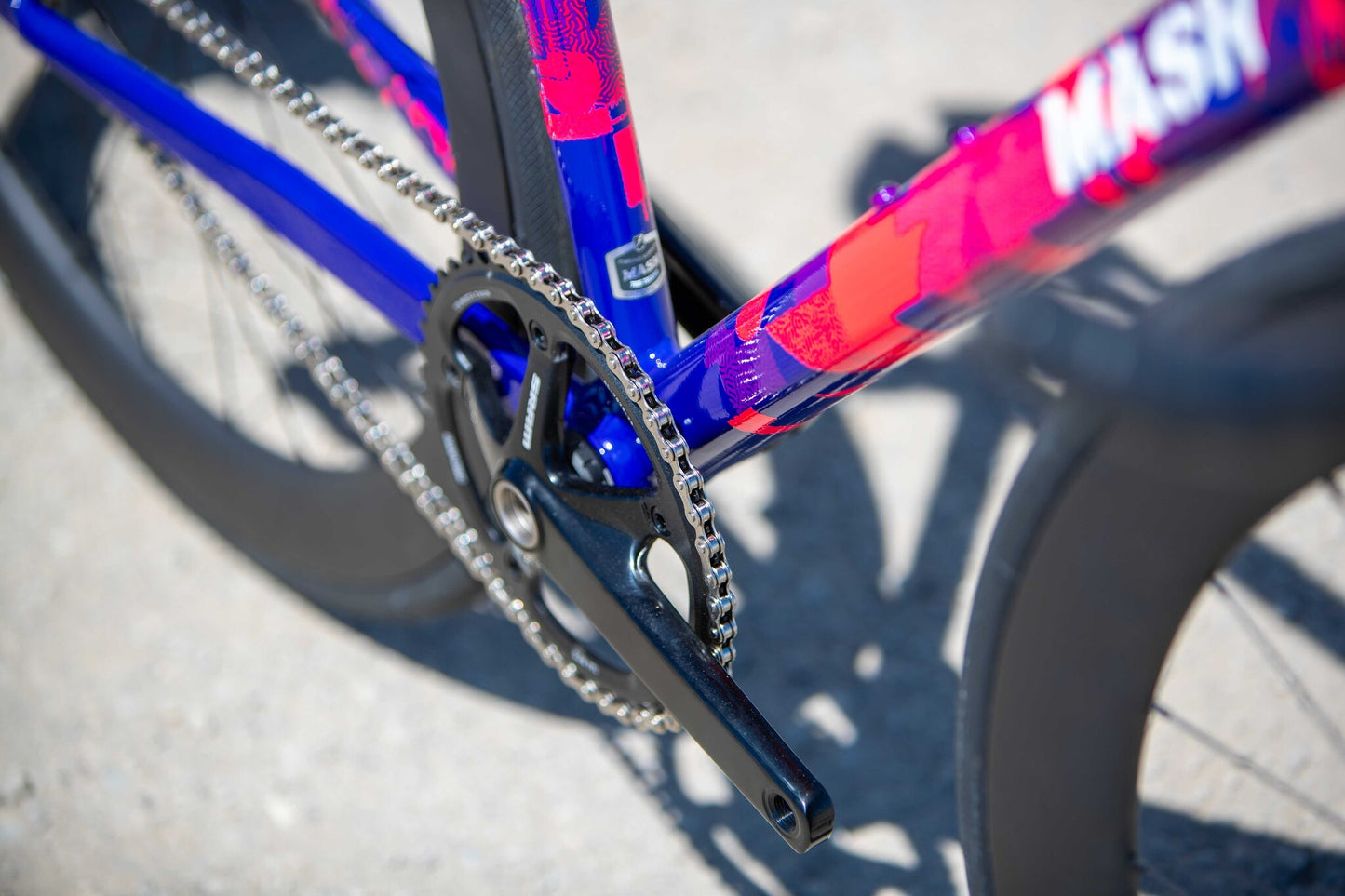 MASH AC-4 Frameset Blacklight