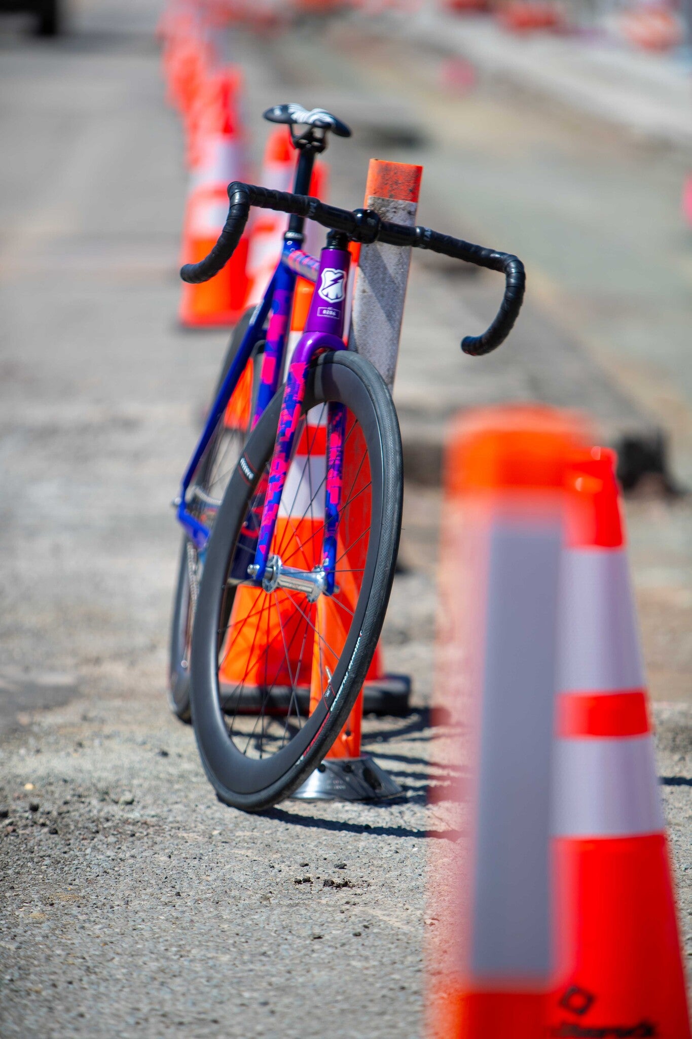 MASH AC-4 Frameset Blacklight